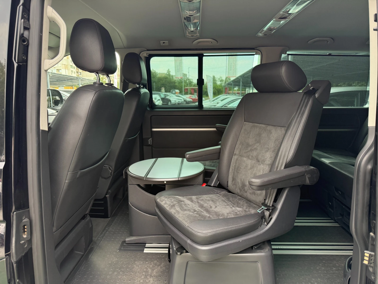 VW Multivan HIGHLINE, 2.0TDI - изображение 10