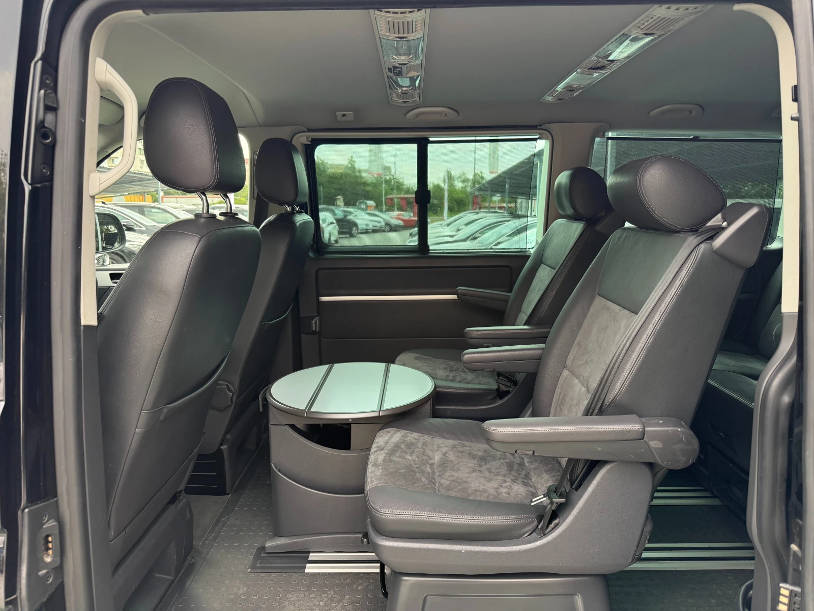 VW Multivan HIGHLINE, 2.0TDI - изображение 9