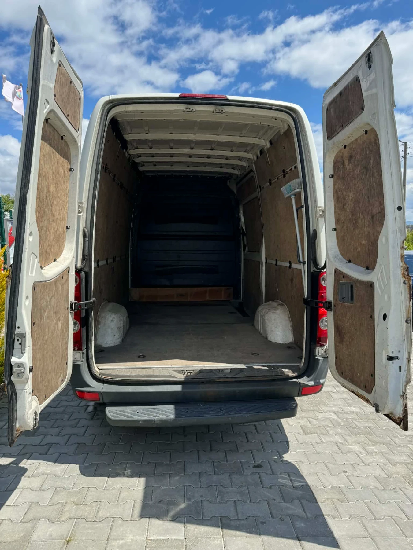 VW Crafter 2.500, снимка 8 - Бусове и автобуси - 54405642