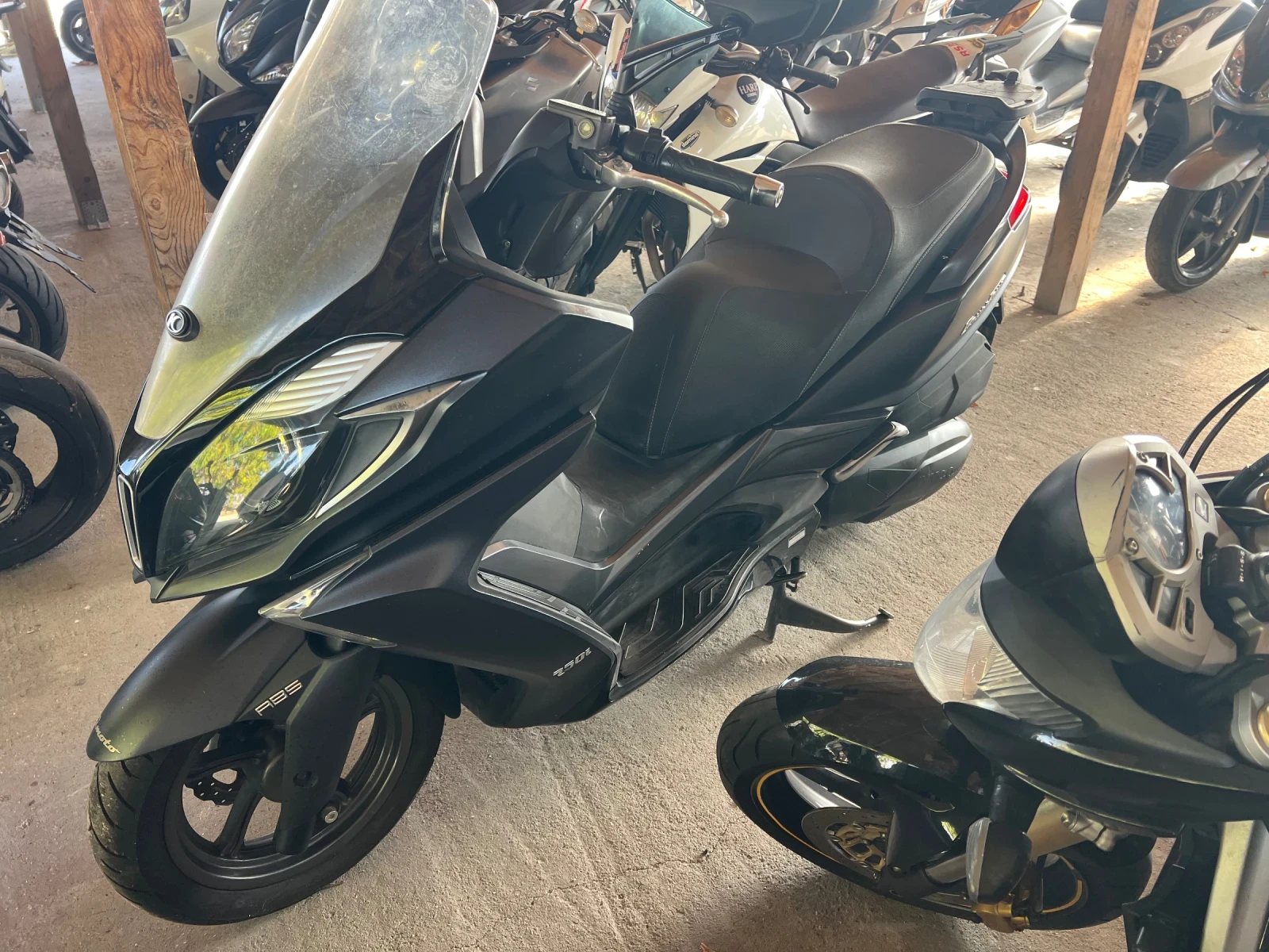 Kymco Downtown 350 i ABS Tc Lizing, снимка 2 - Мотоциклети и мототехника - 56685521