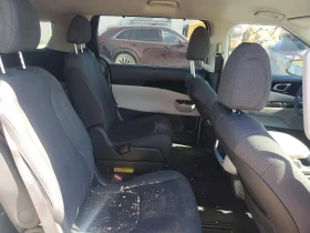 Kia Carnival 3.5l Lx, снимка 10