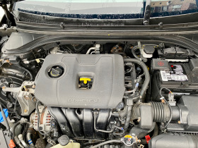 Hyundai Elantra 2.0 Бензин/150 к.с.8 СКОРОСТИ/Автом,Подгряване,LED, снимка 15