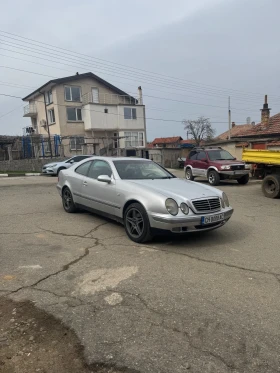 Mercedes-Benz CLK 200k, снимка 5