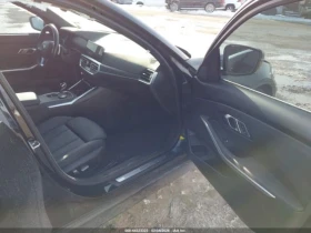 BMW 330 XDRIVE* KEYLESS* ПОДГРЕВИ* PANO*  - 18000 € / 35204.94 лв. - 92035225 7