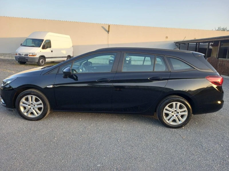 Opel Astra 1.6cdti, снимка 4 - Автомобили и джипове - 42289201