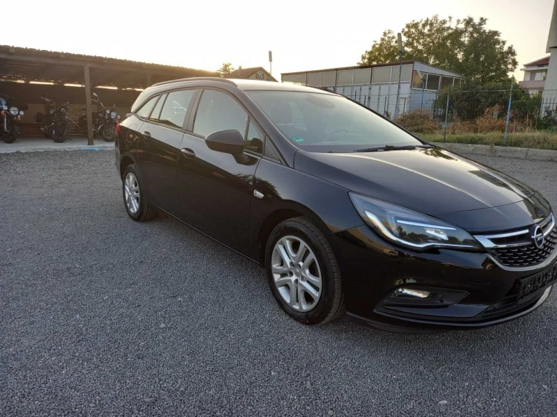 Opel Astra 1.6cdti, снимка 3 - Автомобили и джипове - 42289201