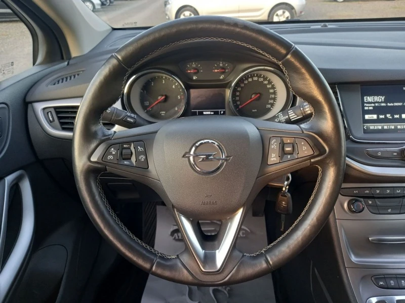 Opel Astra 1.6cdti, снимка 12 - Автомобили и джипове - 42289201