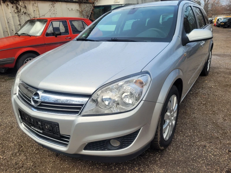 Opel Astra 1.7CDTI TOP състояние, снимка 6 - Автомобили и джипове - 48288976