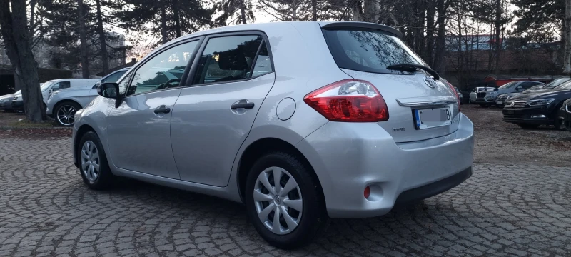 Toyota Auris 1.33i * FACELIFT* * МУЛТИМЕДИЯ* * НАВИГАЦИЯ* , снимка 7 - Автомобили и джипове - 48898017