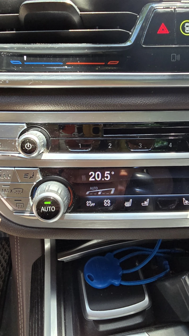 BMW 730 G11* M-PACK*  X-Drive * 360 Cam* Head up* FULL*  , снимка 9 - Автомобили и джипове - 52533578