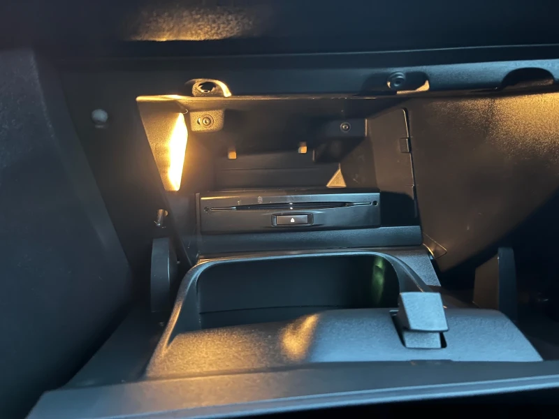 Peugeot 208 1, 4 I газ, снимка 12 - Автомобили и джипове - 52539259