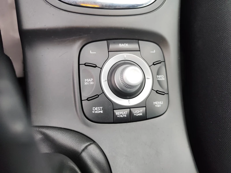 Renault Megane SPORTOUR* 1.5DCi* LED* EURO6B* NAVI* , снимка 11 - Автомобили и джипове - 52561701