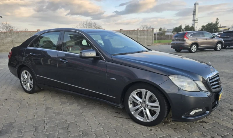 Mercedes-Benz E 250 2.0D 204kc, снимка 3 - Автомобили и джипове - 52696856