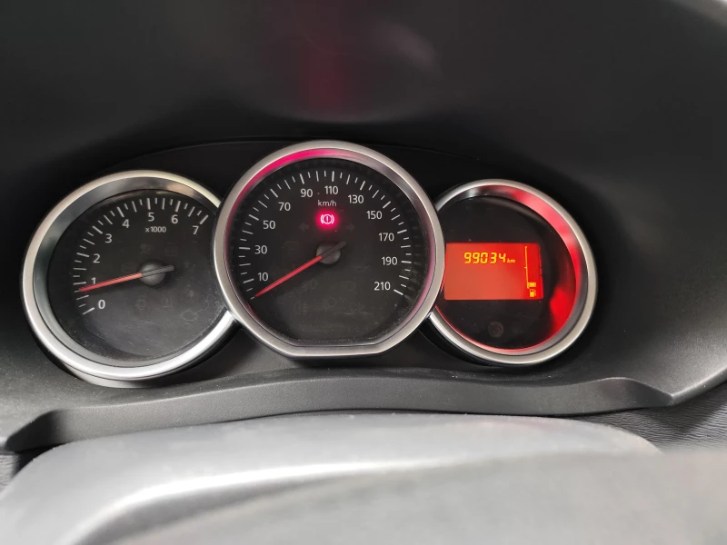 Dacia Lodgy, снимка 8 - Автомобили и джипове - 52842011