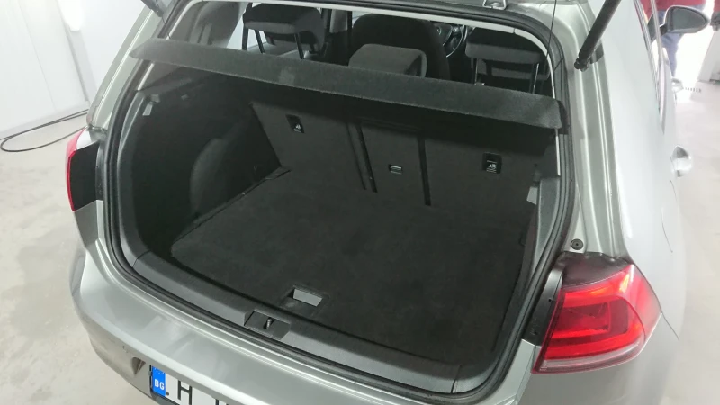 VW Golf TDI Blue Motion , снимка 2 - Автомобили и джипове - 52893696