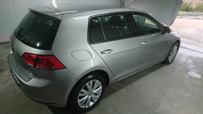 VW Golf TDI Blue Motion , снимка 3 - Автомобили и джипове - 52893696