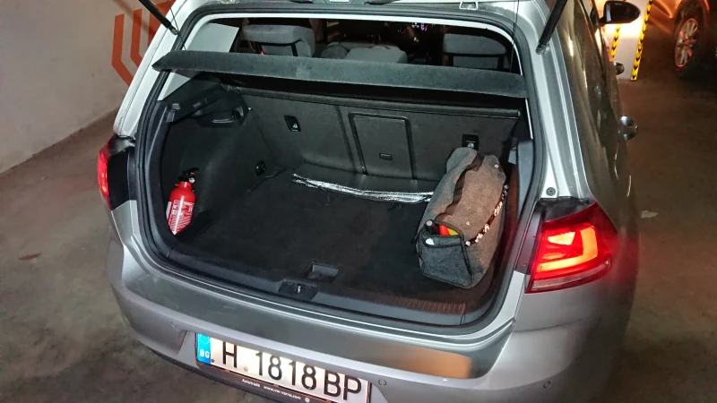 VW Golf TDI Blue Motion , снимка 11 - Автомобили и джипове - 52893696