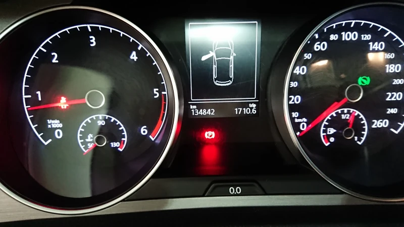 VW Golf TDI Blue Motion , снимка 14 - Автомобили и джипове - 52893696