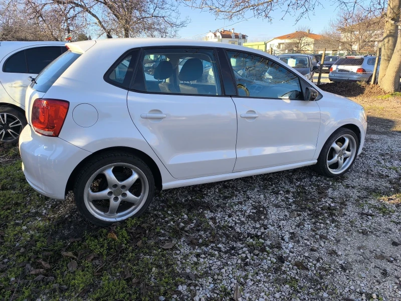 VW Polo Бензин-Газ, снимка 3 - Автомобили и джипове - 52944175