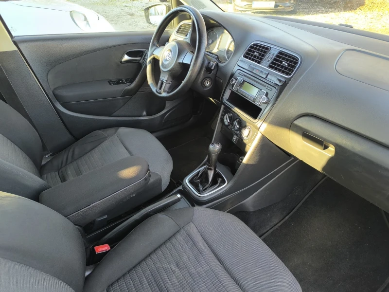 VW Polo Бензин-Газ, снимка 6 - Автомобили и джипове - 52944175
