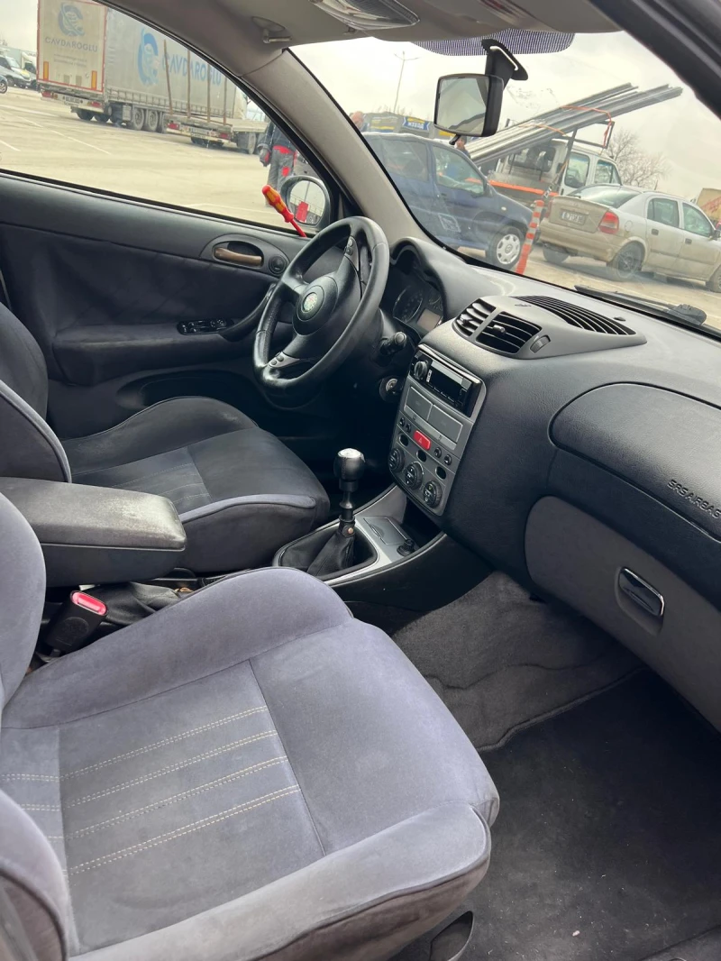 Alfa Romeo 147 JTDm 120 HP 8V, снимка 8 - Автомобили и джипове - 53403381