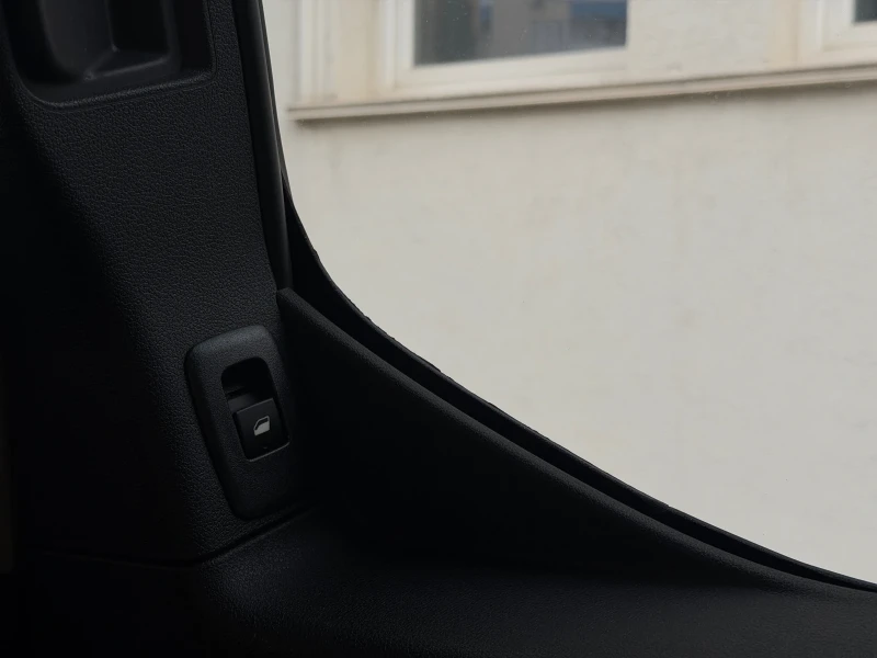 Peugeot Rifter, снимка 12 - Автомобили и джипове - 53457201