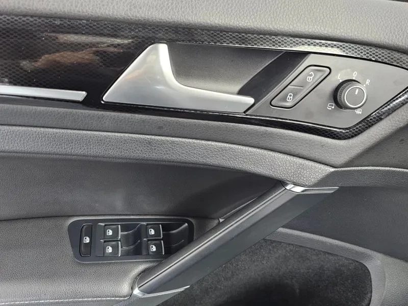 VW Golf 2.0 Tdi Premium | Mobile.bg � ����������� 17