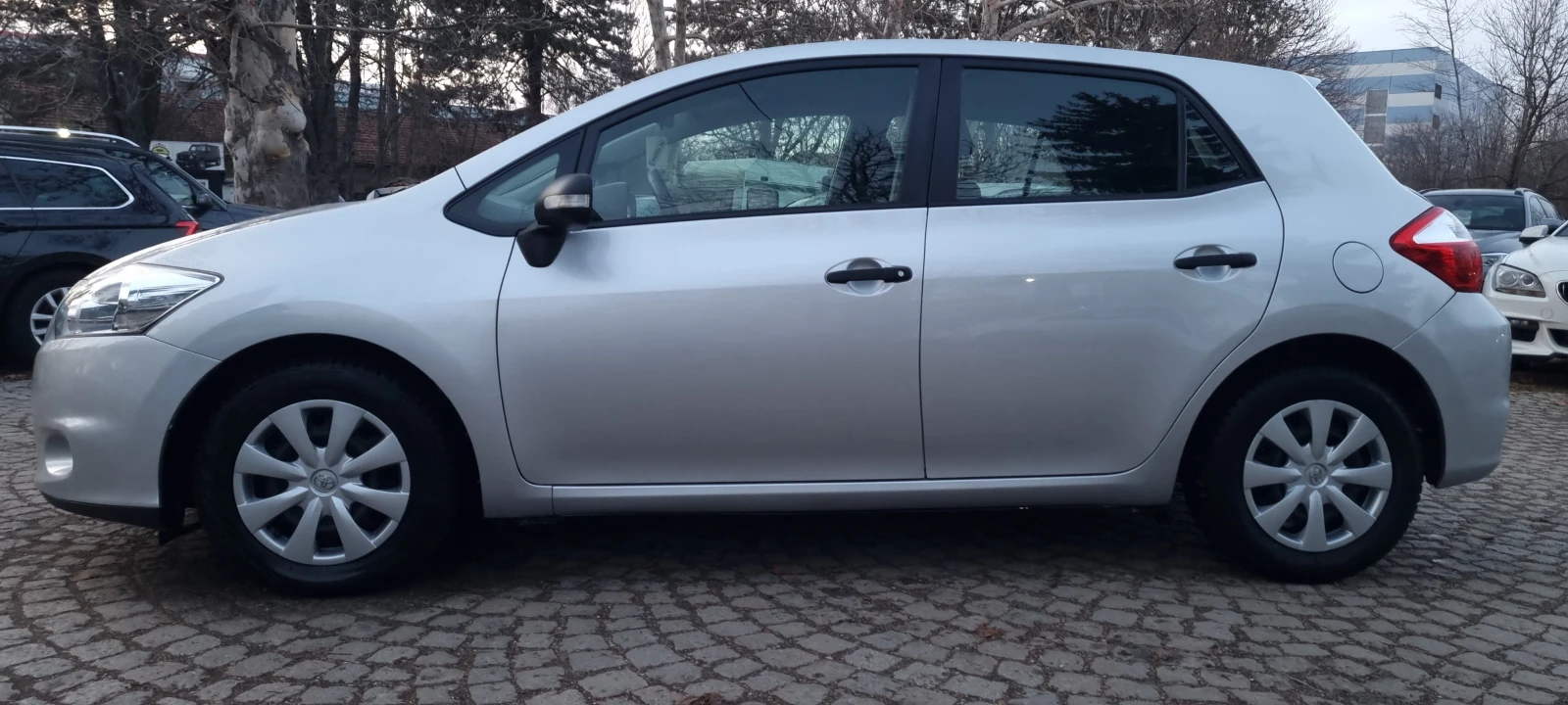 Toyota Auris 1.33i * FACELIFT* * МУЛТИМЕДИЯ* * НАВИГАЦИЯ*  - изображение 8