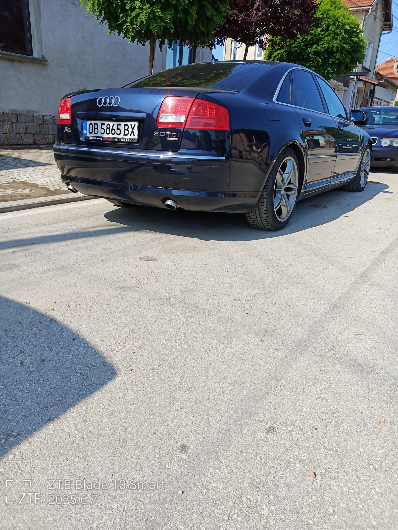 Audi A8  - изображение 2