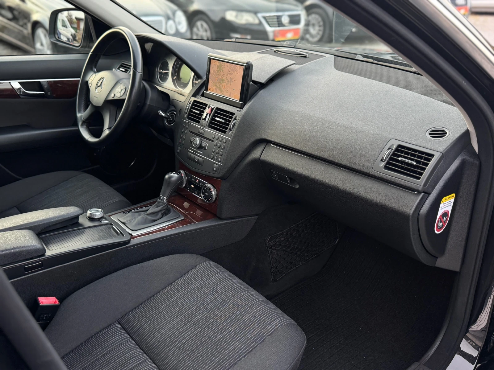 Mercedes-Benz C 220 2.2CDI 170кс АВТОМАТИК НАВИ ПОДГРЕВ  | Mobile.bg — изображение 15