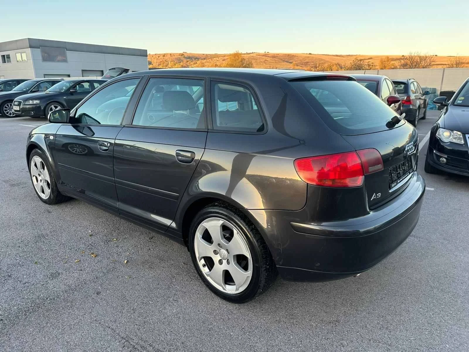 Audi A3 2.0 TDI  DSG - изображение 5