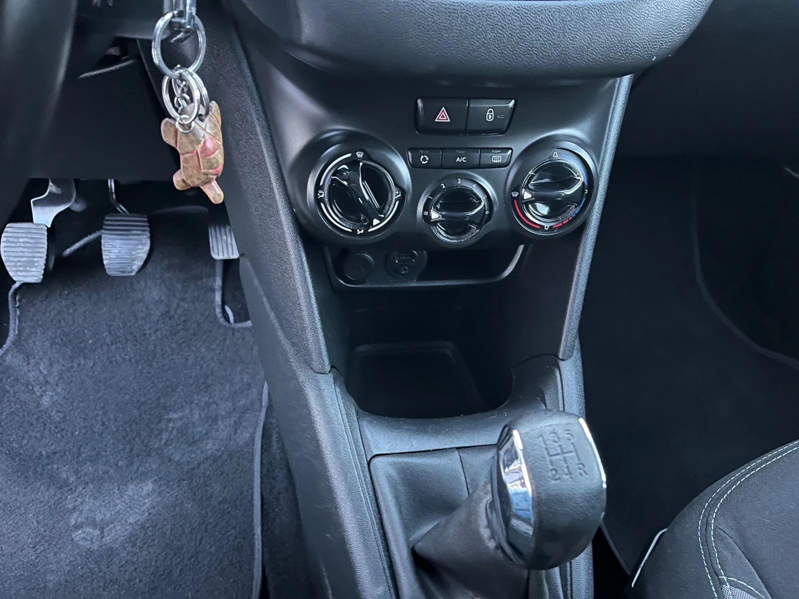 Peugeot 208 1, 4 I  | Mobile.bg   11