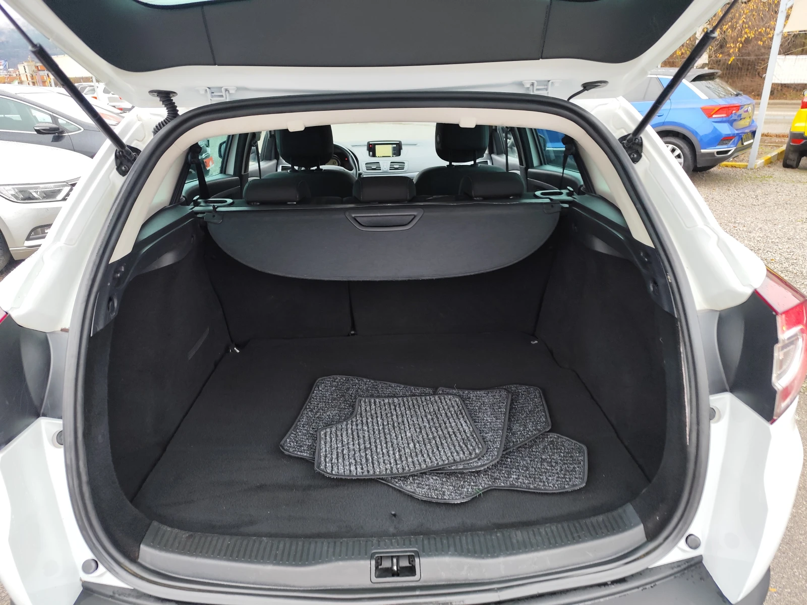 Renault Megane SPORTOUR* 1.5DCi* LED* EURO6B* NAVI*  | Mobile.bg   14