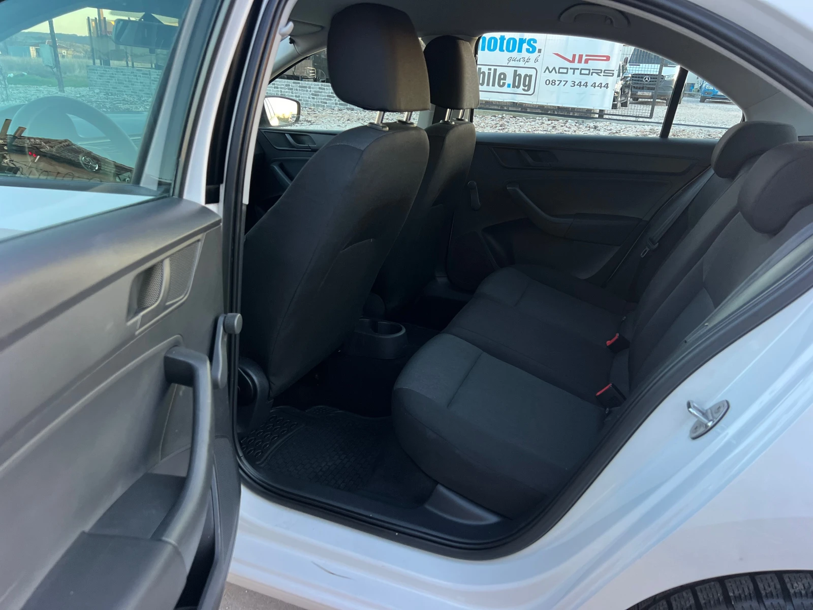 Skoda Rapid 1.2i KLIMATIK/SEDAN/UNIKAT | Mobile.bg � ����������� 17