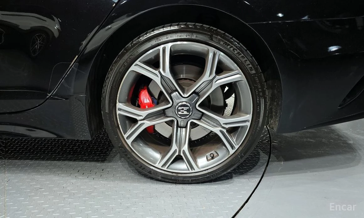 Kia Stinger  - изображение 5