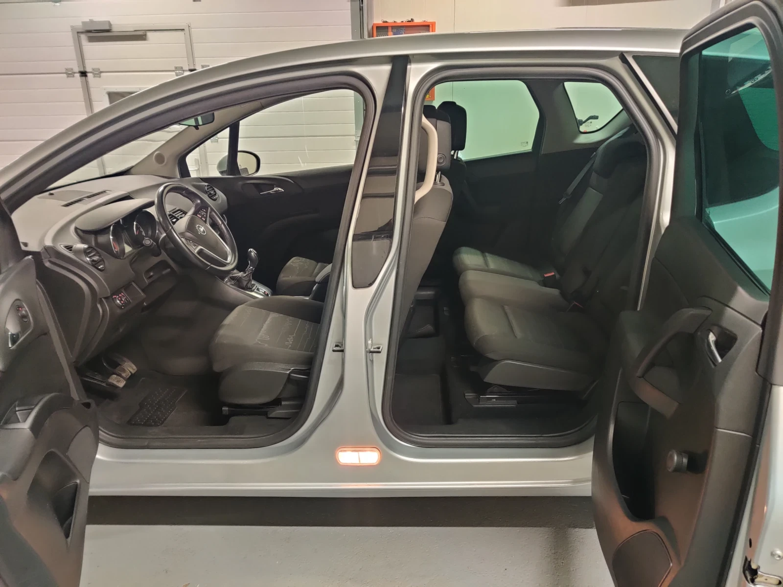 Opel Meriva B 1.3 CDTI , снимка 8 - Автомобили и джипове - 53921652