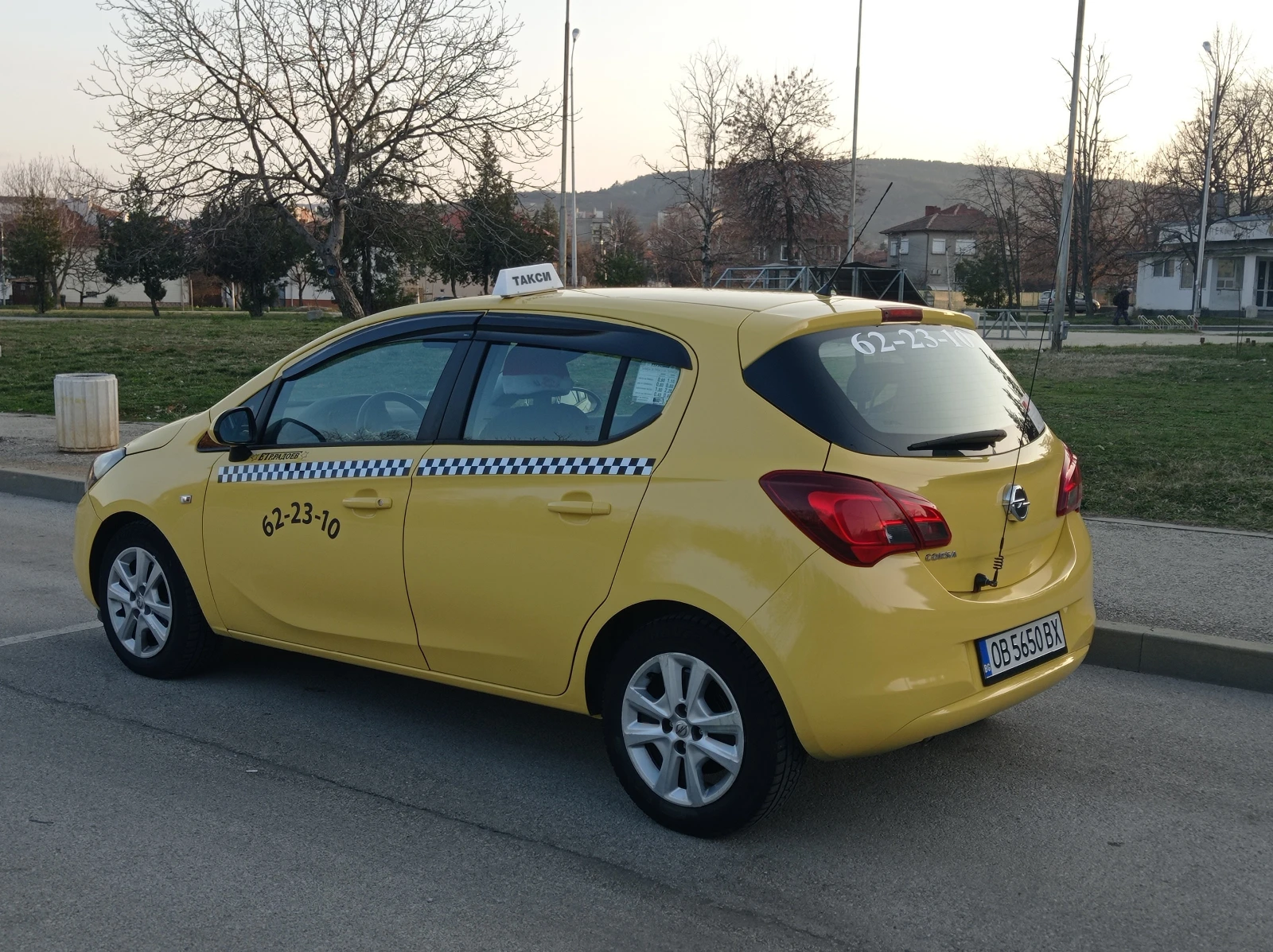 Opel Corsa Е.1.4/90кс Без Турбо* , снимка 3 - Автомобили и джипове - 54658207