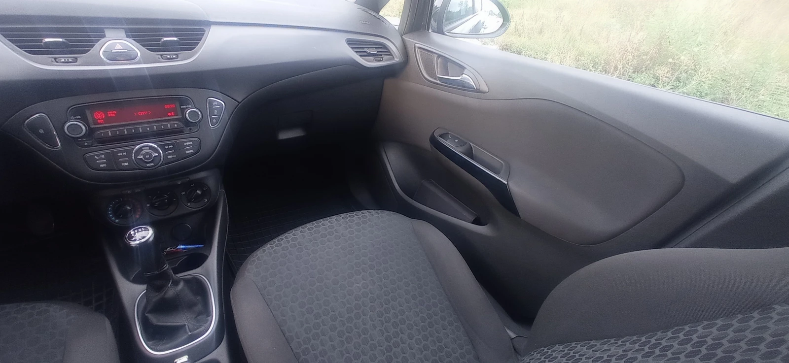 Opel Corsa Е.1.4/90кс Без Турбо* , снимка 16 - Автомобили и джипове - 54658207