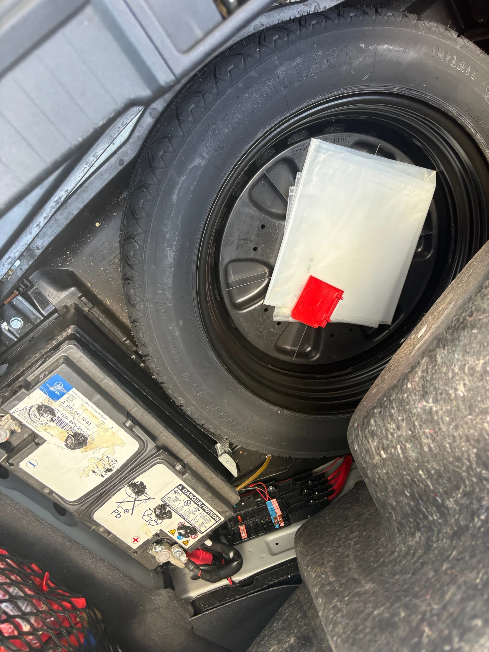 Mercedes-Benz CLS 320 KEYLESS/PARKTRONIK/4-зонов, снимка 14 - Автомобили и джипове - 54855026