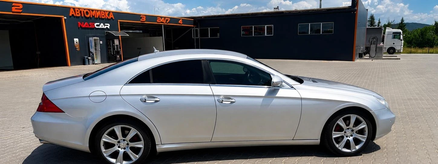 Mercedes-Benz CLS 320 KEYLESS/PARKTRONIK/4-зонов, снимка 3 - Автомобили и джипове - 54855026