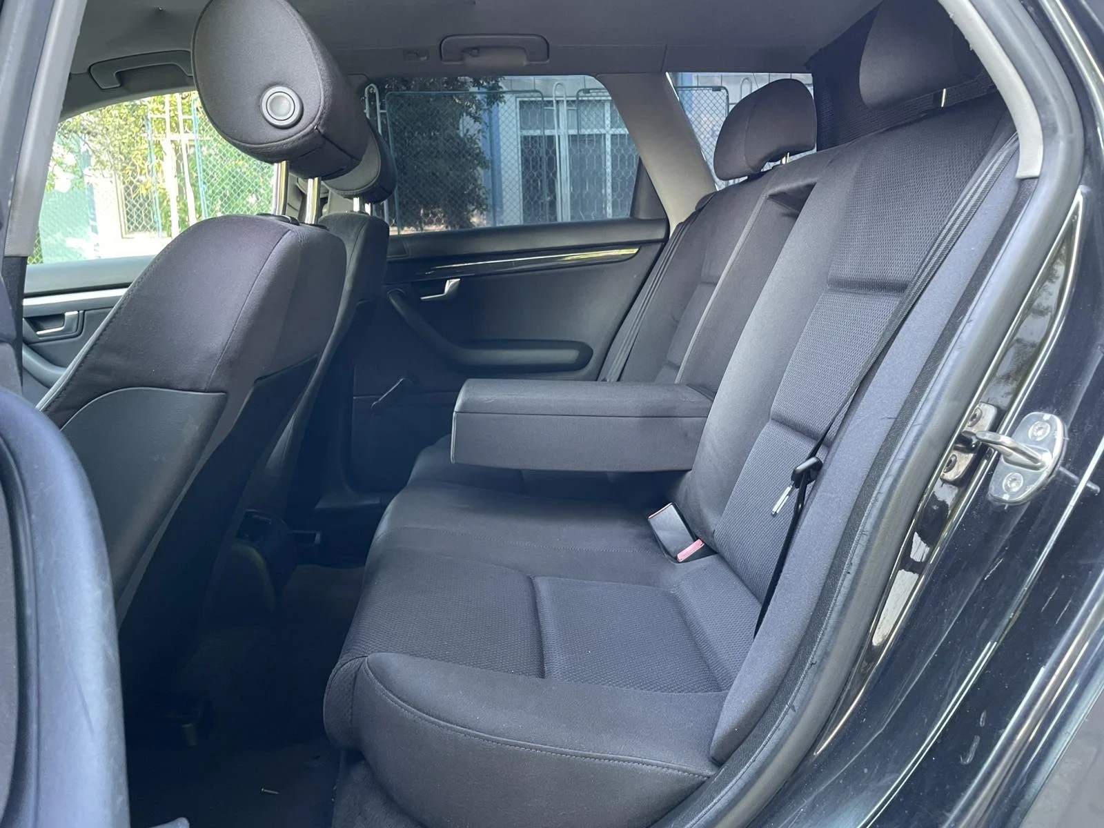 Audi A4 1.9TDi, снимка 12 - Автомобили и джипове - 55067858