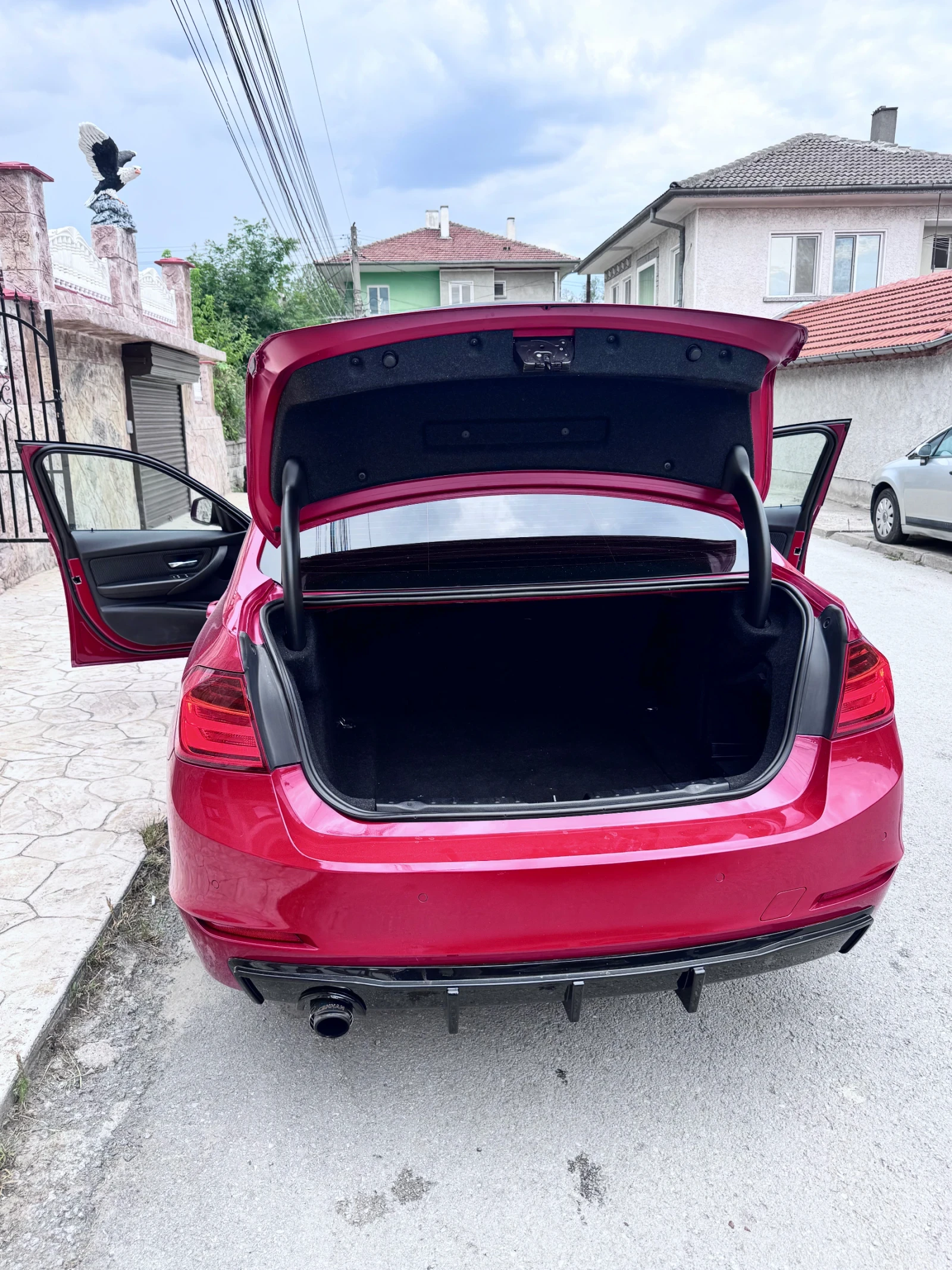 BMW 320, снимка 12 - Автомобили и джипове - 55264241