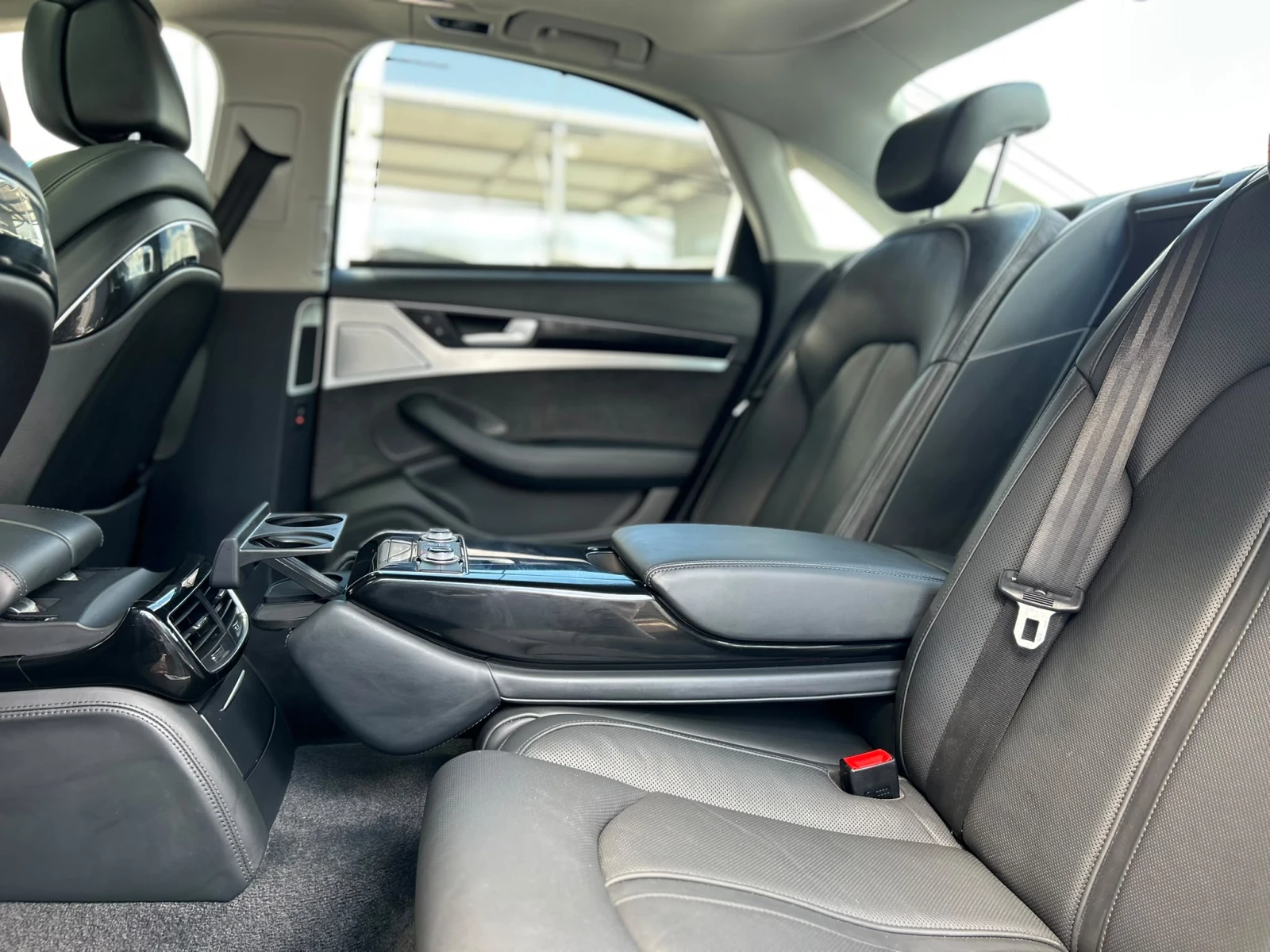Audi A8 / 3.0D / 262HP / MATRIX / FULL /, снимка 10 - Автомобили и джипове - 55401299