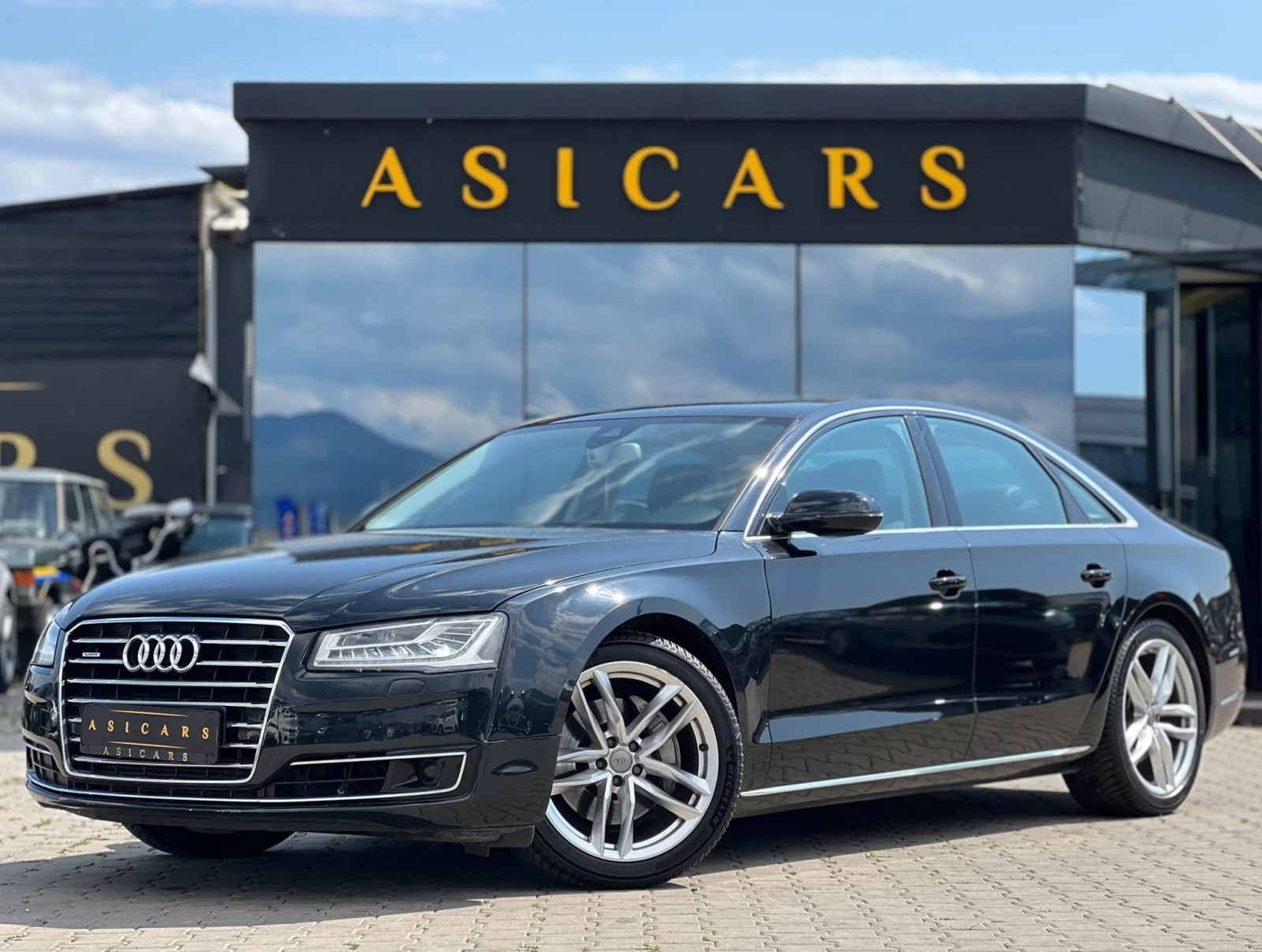 Audi A8 / 3.0D / 262HP / MATRIX / FULL /