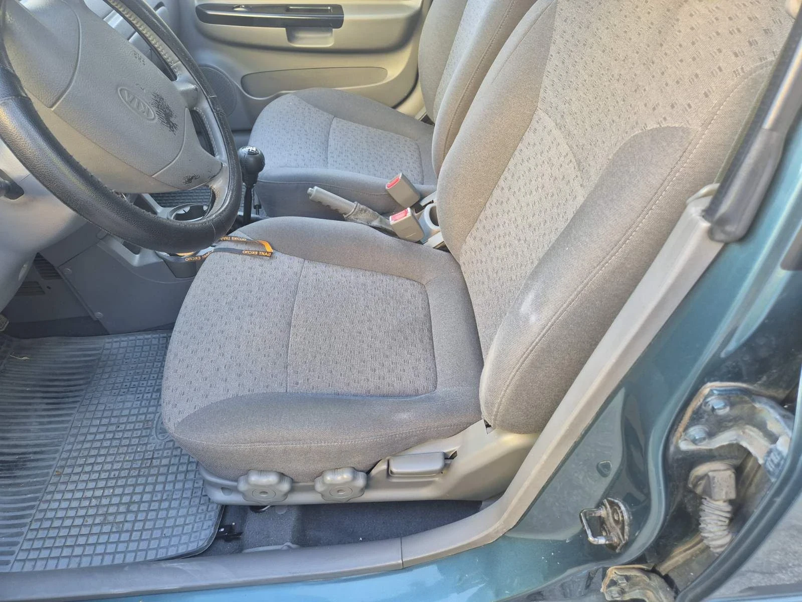 Kia Rio, снимка 9 - Автомобили и джипове - 55687718