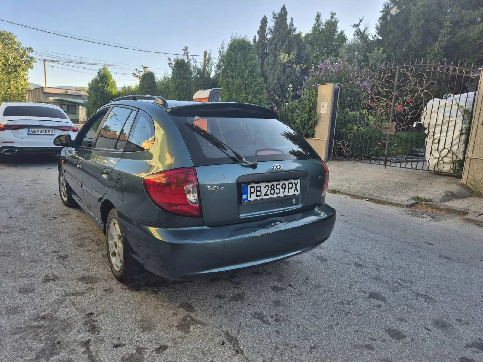 Kia Rio, снимка 4 - Автомобили и джипове - 55687718