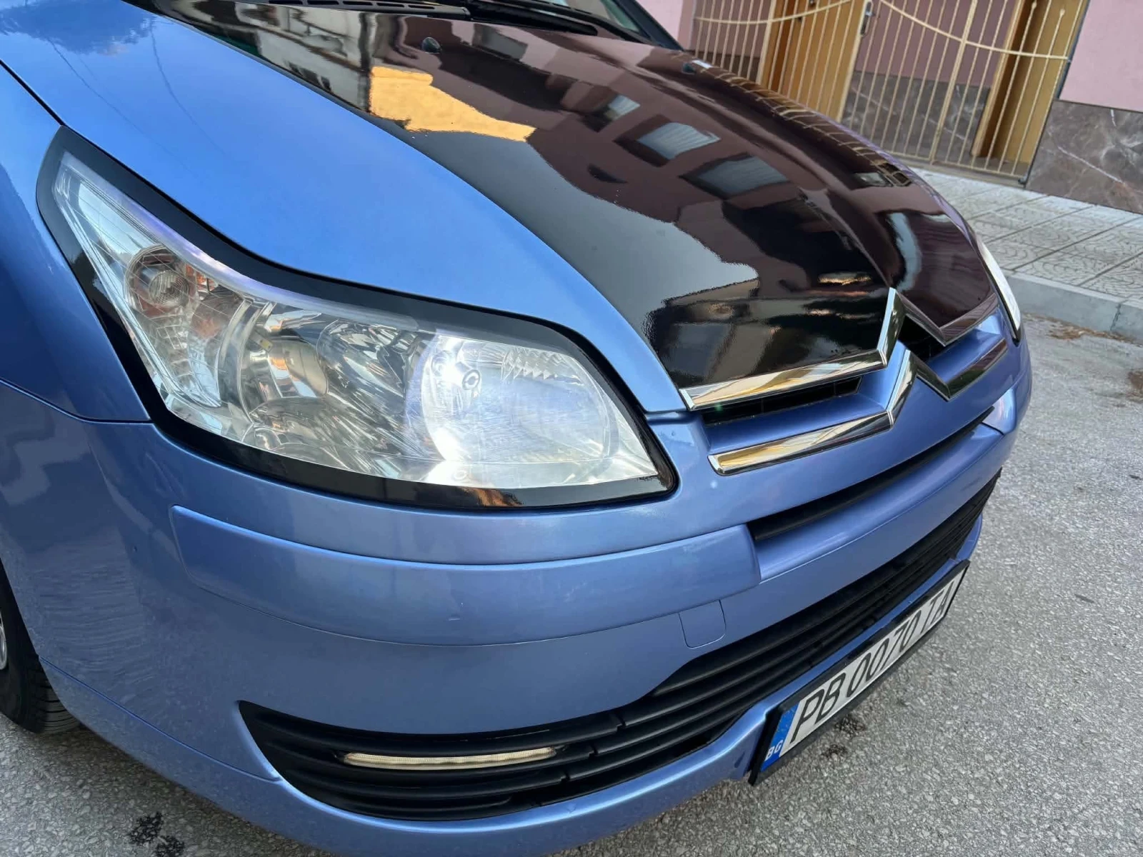 Citroen C4, снимка 2 - Автомобили и джипове - 56171536