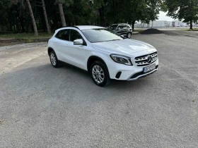  Mercedes-Benz GLA 22...