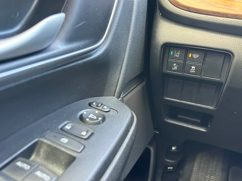 Honda Cr-v 1, 5Turbo* AWD* FULL* ДИСТРОНИК* ПОДГРЕВ* , снимка 8 - Автомобили и джипове - 49856291