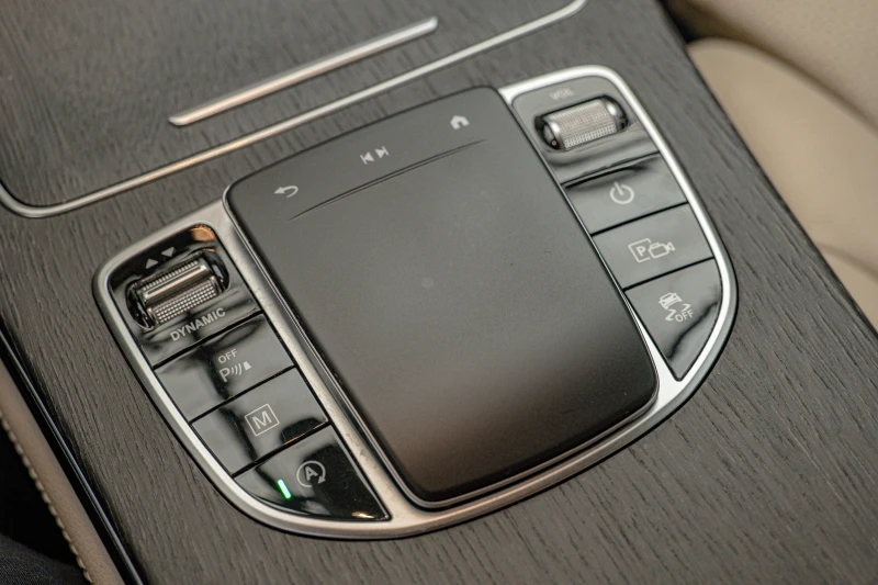 Mercedes-Benz GLC 220 CDI/4Matic/Navi/FullLed/THERMATIC/Dynamic Select, снимка 10 - Автомобили и джипове - 50956457